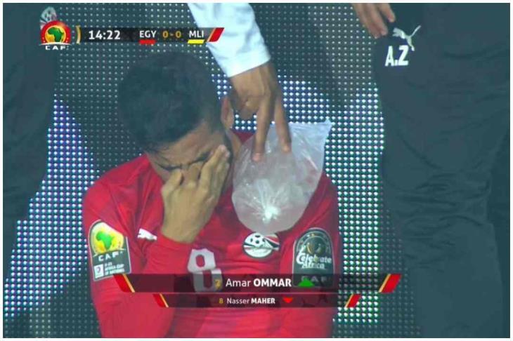 ناصر ماهر يبكي